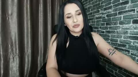 Miss online show from April 2026 10:58:01 PM