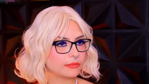 Snapshot of misselektra__ chatting on December 2024 07:08:01 AM ELEKTRA online show from December 2024 07:08:01 AM