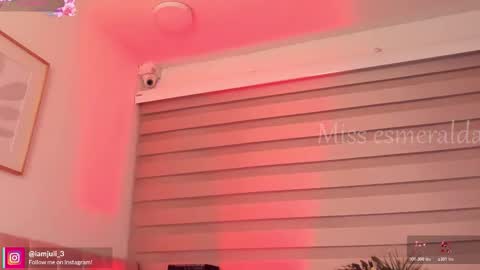 Snapshot of missesmeralda chatting on March 2026 10:24:02 PM Julieta Arboleda but i like call me esme online show from March 2026 10:24:02 PM