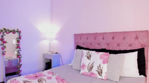 Melany Hiller online show from April 2026 02:38:02 AM