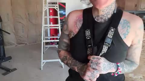 misshoneybadger333 online show from March 2026 06:23:02 PM