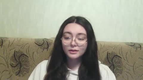 Snapshot of missis_mona chatting on February 2025 02:19:02 AM missis mona online show from February 2025 02:19:02 AM