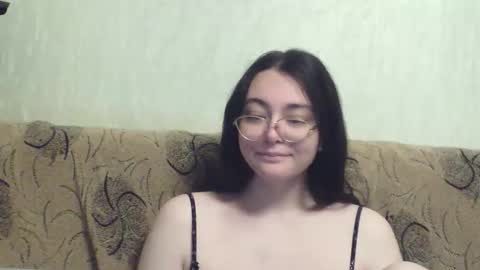 Snapshot of missis_mona chatting on September 2025 11:32:02 PM missis mona online show from September 2025 11:32:02 PM