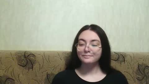 Snapshot of missis_mona chatting on December 2025 09:08:02 PM missis mona online show from December 2025 09:08:02 PM