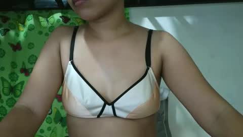 Snapshot of missjona08 chatting on April 2026 12:08:01 AM Jona online show from April 2026 12:08:01 AM