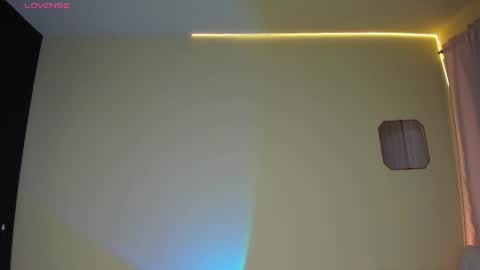 Kimberly Alejandra online show from April 2026 11:32:02 PM