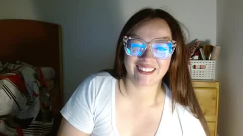 Snapshot of misslady__eva chatting on December 2024 02:17:01 AM eva online show from December 2024 02:17:01 AM