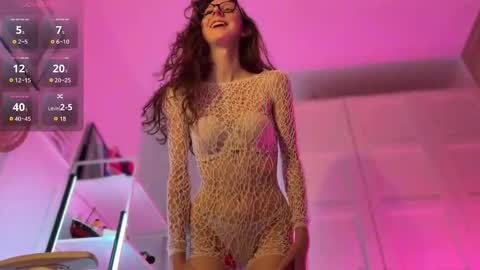 misslalii online show from June 2026 09:25:02 PM
