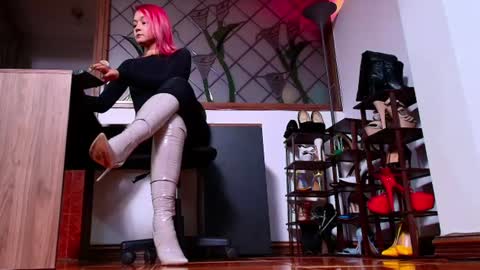 Im Valentina  online show from June 2026 02:47:02 AM