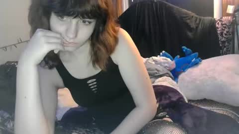 missmacabre666 online show from May 2026 07:04:01 AM