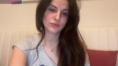 Snapshot of missmadsxx chatting on March 2026 05:19:01 PM MADS online show from March 2026 05:19:01 PM