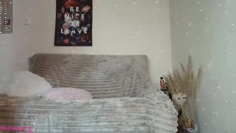 Snapshot of missmagnetizm chatting on November 2025 09:47:01 PM Vi online show from November 2025 09:47:01 PM