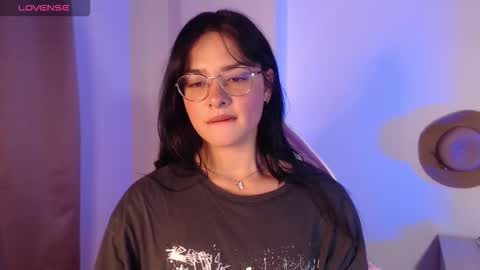 Snapshot of missmariana_ chatting on February 2026 11:59:01 PM missmariana_ online show from February 2026 11:59:01 PM