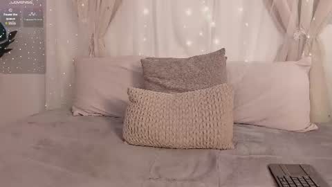 Alejandra  online show from July 2026 03:21:02 PM