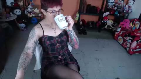 Miss Mia online show from June 2026 01:02:02 PM