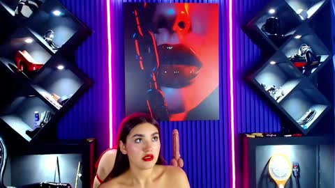 Snapshot of missmia_bdsm chatting on April 2026 09:30:02 PM online show from April 2026 09:30:02 PM
