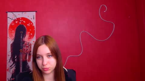 Mia online show from December 2025 10:18:02 PM