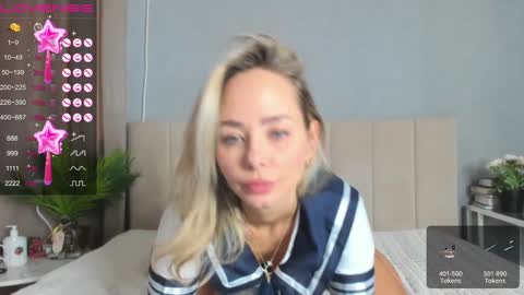 Snapshot of missmiatv chatting on February 2025 04:06:01 AM missmiatv online show from February 2025 04:06:01 AM