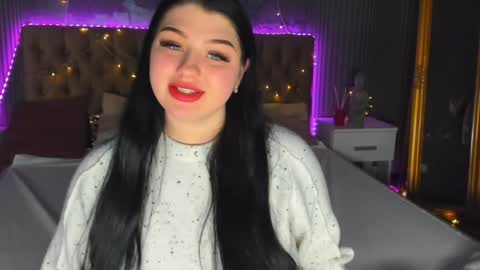 MissMillss online show from December 2024 12:38:01 PM