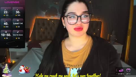 MissMillss online show from December 2024 12:49:01 PM