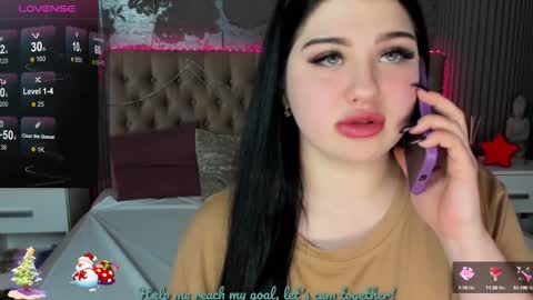 MissMillss online show from December 2024 12:15:01 PM