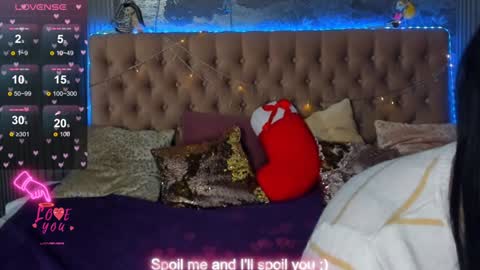 MissMillss online show from January 2025 12:31:01 PM