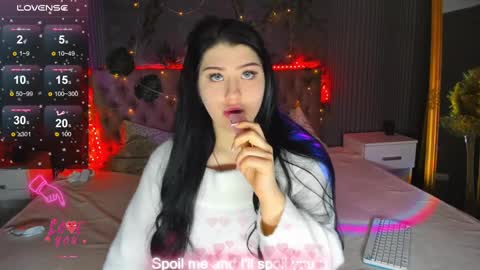 MissMillss online show from February 2025 06:01:01 AM