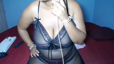 mimmi online show from February 2025 03:03:01 PM