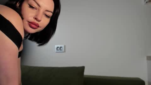   online show from September 2025 12:10:02 PM