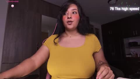 Snapshot of missmoonn chatting on November 2025 01:50:02 AM MissMoon online show from November 2025 01:50:02 AM