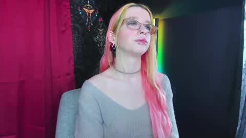 Snapshot of missnikkivill chatting on March 2025 03:35:01 PM Mistress Nikki Vill online show from March 2025 03:35:01 PM