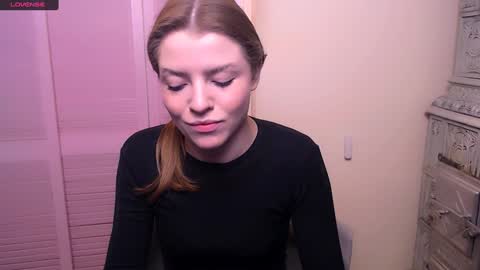 Snapshot of missoliviaa_ chatting on December 2024 07:44:01 AM Olivia online show from December 2024 07:44:01 AM