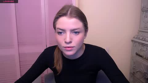 Snapshot of missoliviaa_ chatting on December 2024 10:49:02 AM Olivia online show from December 2024 10:49:02 AM