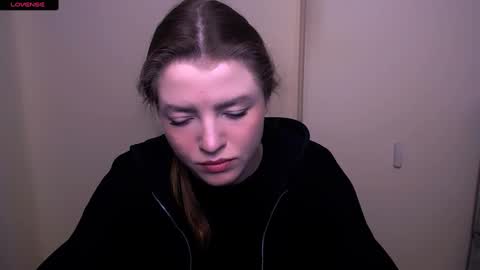 Snapshot of missoliviaa_ chatting on February 2025 09:01:01 AM Olivia online show from February 2025 09:01:01 AM