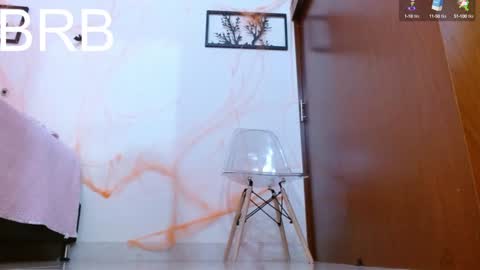 Snapshot of misspandora_ chatting on February 2025 10:53:02 PM Tell me Pandora online show from February 2025 10:53:02 PM
