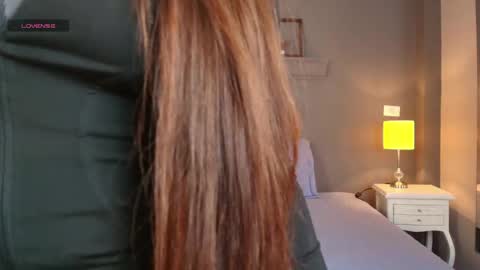 missparis__ online show from November 2025 08:51:01 PM