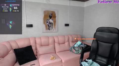 Penelope online show from February 2025 03:08:01 PM