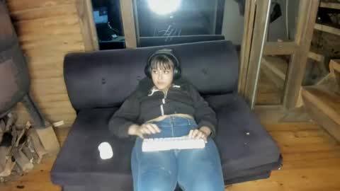 sarah online show from February 2025 01:24:01 AM