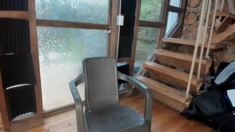 sarah online show from March 2025 08:53:01 PM