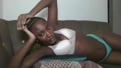 Snapshot of missprettygal chatting on September 2025 06:45:01 PM pretty gal online show from September 2025 06:45:01 PM