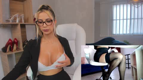 Miss Rhodes online show from January 2025 07:17:02 PM