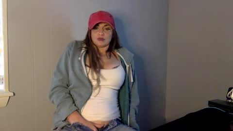 Snapshot of missshutterspeed chatting on November 2025 08:42:02 PM Wifey online show from November 2025 08:42:02 PM