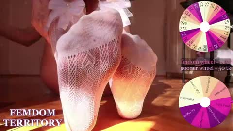 Snapshot of missslola chatting on May 2026 02:47:01 PM Misss Lola Angel online show from May 2026 02:47:01 PM