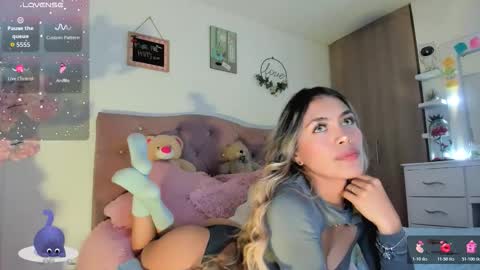 Snapshot of misssofiia_7 chatting on March 2026 04:27:01 AM ... Independent model online show from March 2026 04:27:01 AM