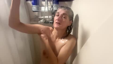 Snapshot of missspooky chatting on January 2025 11:48:01 AM Miss Spooky Silverstacker online show from January 2025 11:48:01 AM