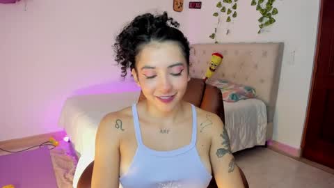 Snapshot of misstexass_ chatting on May 2026 04:32:02 AM Natalie Texass indepedent model online show from May 2026 04:32:02 AM