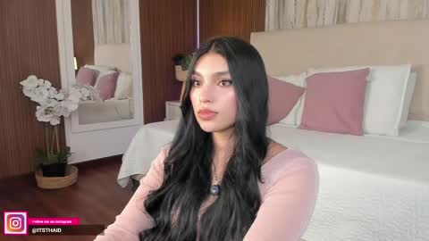 Fernanda Davila online show from April 2026 10:34:02 PM