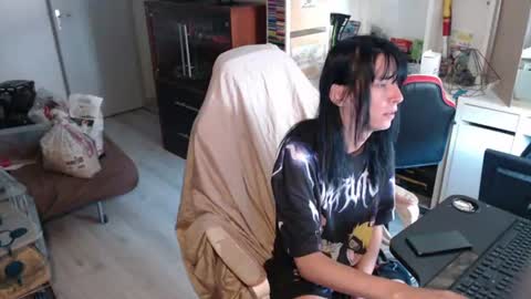 missthon online show from June 2026 12:04:01 PM