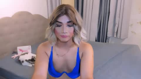 K Y R I E  online show from September 2025 10:48:01 AM