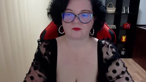 Snapshot of misstruble chatting on February 2025 12:41:02 PM MissTruble online show from February 2025 12:41:02 PM